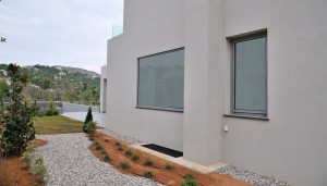 GREEN WINDOWS ΜΟΝΟΚΑΤΟΙΚΙΑ ΣΤΟΝ ΔΙΟΝΥΣΟ