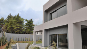 GREEN WINDOWS ΜΟΝΟΚΑΤΟΙΚΙΑ ΣΤΟΝ ΔΙΟΝΥΣΟ